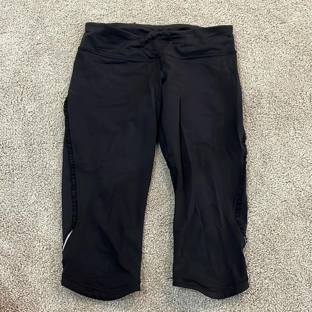 Lulu Frill detail crop leggings